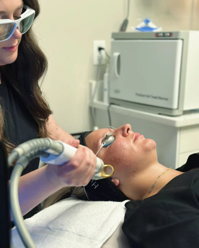 Curious about dabbling into the world of laser skincare? Heat-based laser treatments are a great place to start!

Our Laser Genesis (pictured) and ClearSilk lasers can be done as a stand-alone treatment, or included as an add-on to a spa treatment! 

What we love about them:
🩵 No numbing required
🩵 Collagen stimulating treatment
🩵 Tackles acne and reduces redness
🩵 Improves skin tone and texture 
🩵 No downtime

Interested in learning if this treatment is right for you? Our aestheticians would love to meet with you! Reach out to office to speak with a member of our team, or inquire online to request an appointment:
➡ 515-277-5555 | press "2" for our medical spa
➡ Request an appointment | https://www.kochandcarlisle.com/consultation-mobile/