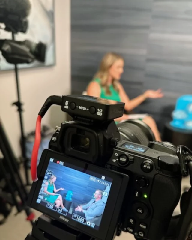 Dr. Carlisle was recently interviewed by WHO 13's Lindsey Burrell, as an expert source for an ongoing series regarding aesthetic treatments and plastic surgery.

The segment aired last night, and we loved seeing a few familiar faces from Koch & Carlisle Plastic Surgery!

“Aesthetic surgery is safe. Hundreds of thousands of these are happening every day. And because of recent things in Iowa, you know, I want people to know that just because there are some negative events that you hear about and that you have heard about doesn’t mean that that’s changing the overall picture of aesthetic surgery in Iowa and it is safe,” said Dr. Carlisle.

Read the full story here:
➡https://who13.com/news/cosmetic-vs-plastic-surgeons-and-what-to-look-for-in-your-aesthetic-provider/