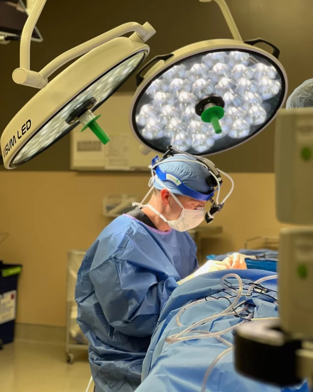 📸: Dr. Cody Koch, MD, PhD working on a facelift procedure at West Lakes Surgery Center

As our sole facial plastic surgeon, Dr. Cody Koch specializes in creating subtle improvements that elevate what you love most about how you look. Whether you are looking to turn back the clock or refine your features, you can rely on results that bring out the best in your appearance without conveying any obvious signs you’ve had a procedure done.

Dr. Koch offer the following facial plastic surgery procedures that can be performed individually or combined:
✔Facelift
✔Brow Lift
✔Eyelid Surgery
✔Rhinoplasty
✔Ear Surgery
✔Chin Augmentation
✔Facial Liposuction

Interested in seeing more of Dr. Koch's work? Check out our online photo gallery:
➡ https://www.kochandcarlisle.com/photo-gallery/